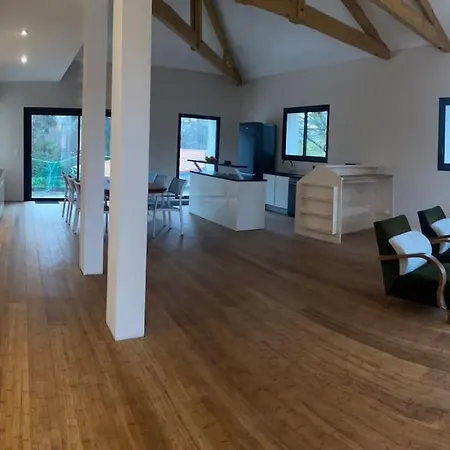 Holiday home Maison Dharma A 5km De La Avec Sauna Mimizan
