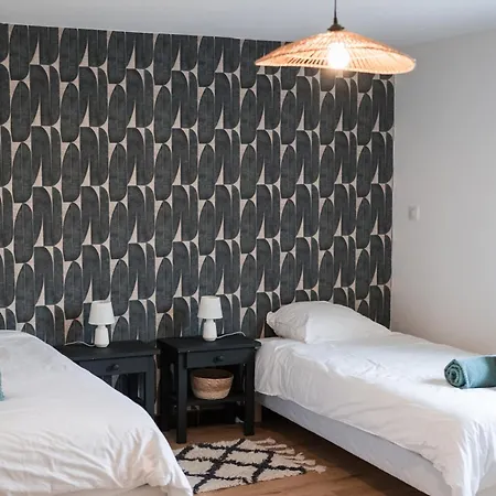 Semesterbostad Maison Dharma A 5km De La Avec Sauna *